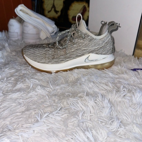 Nike LeBron XV 15 Low Light Bone Gray Basketball Sneakers AO1755-003 Men SZ 9 main image 10